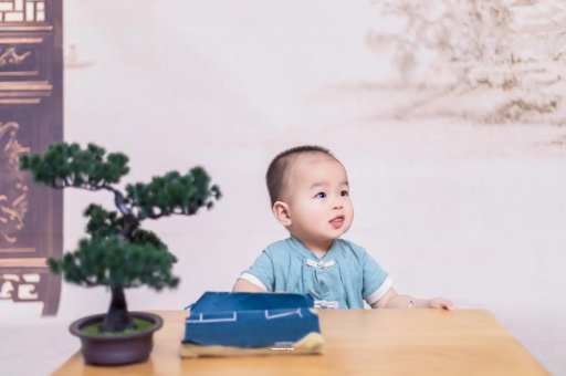 苍南宝宝腿纹不对称怎么办